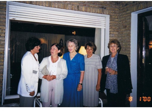 Cumpleaños 80 de Picho junto a las hermanas Gomensoro Raquel, Lucía, Blanca y Noela.